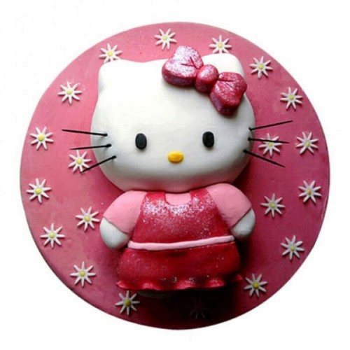 Hello Kitty Fondant Cake